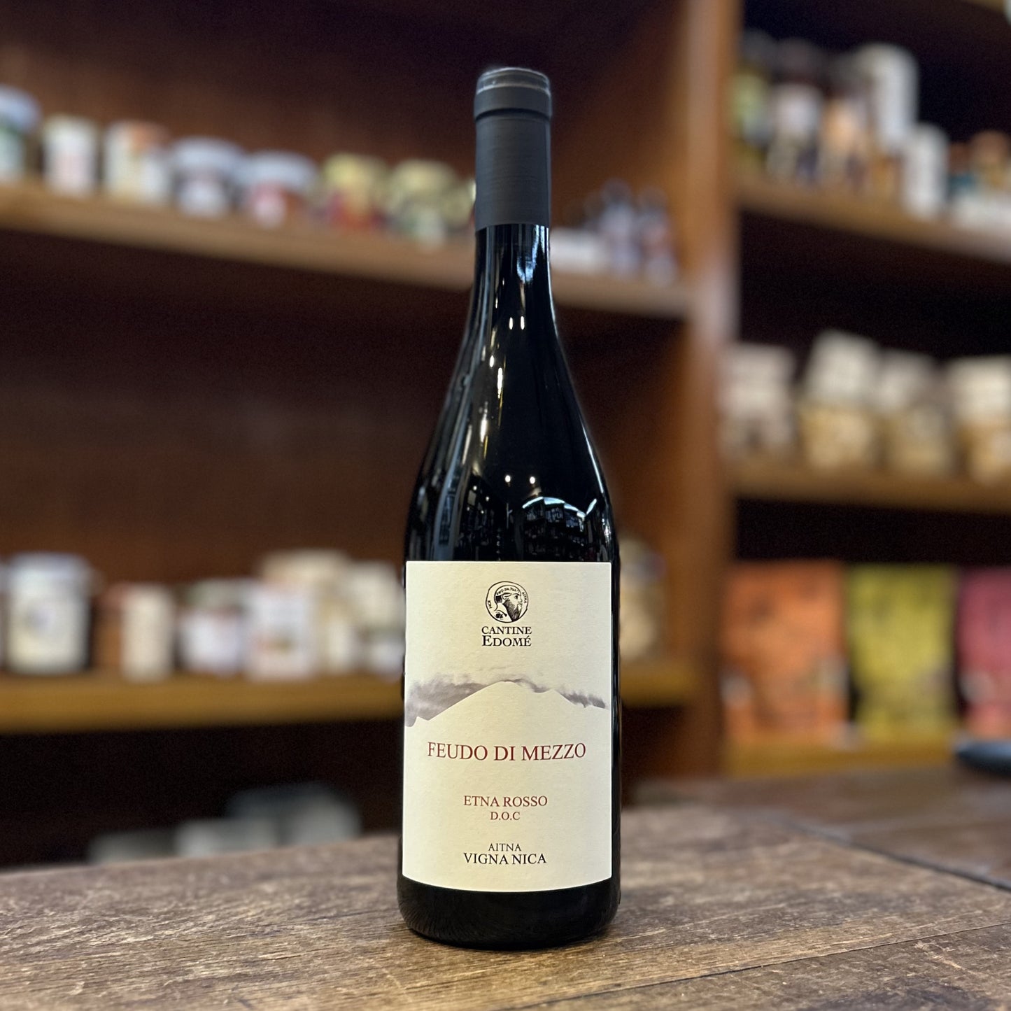SICILY Cantine Edomé Feudo di Mezzo - Etna Rosso DOC Aitna Vigna Nica 0.75L